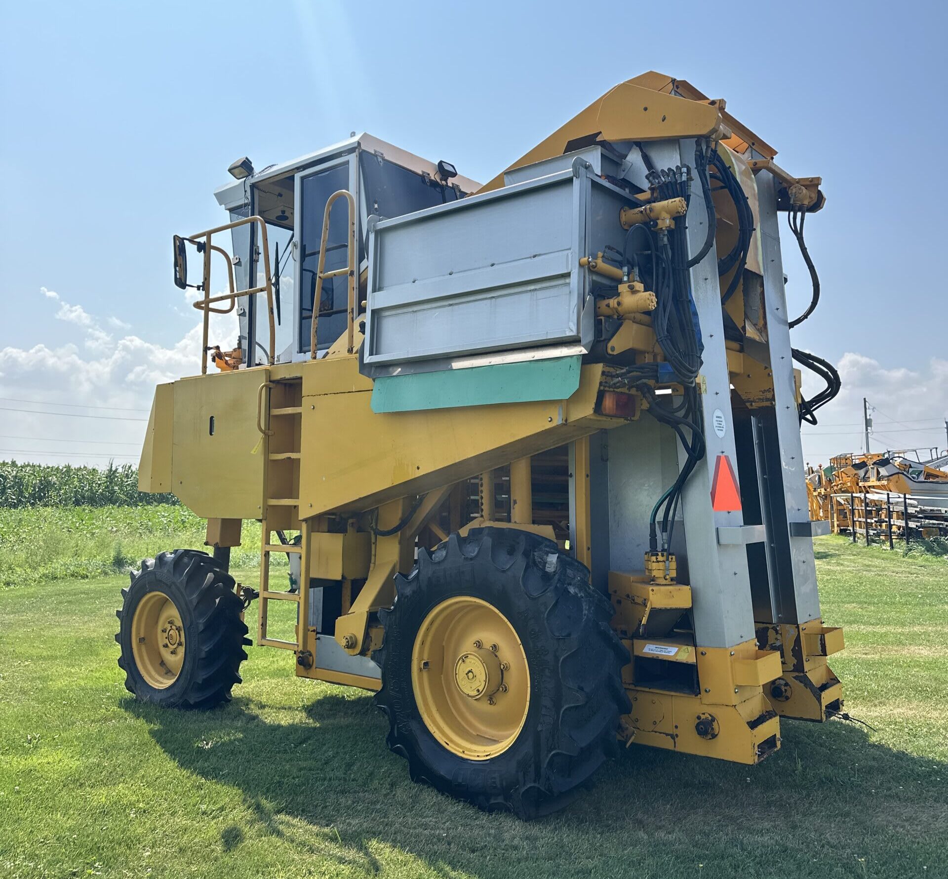 1997 Gregoire G160 Grape Harvester