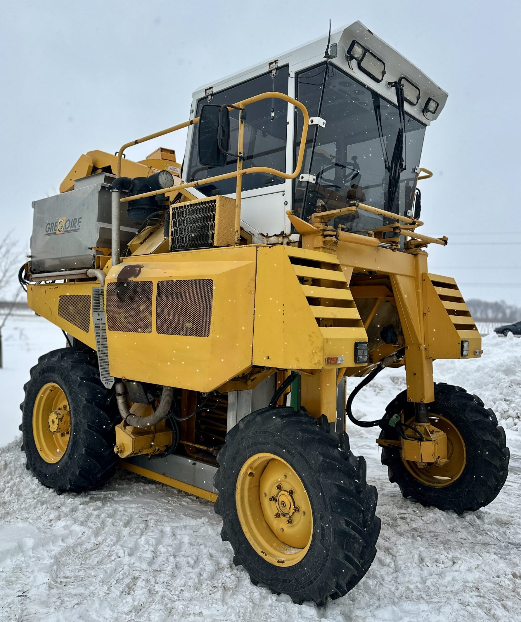 1997 Gregoire G160 Grape Harvester