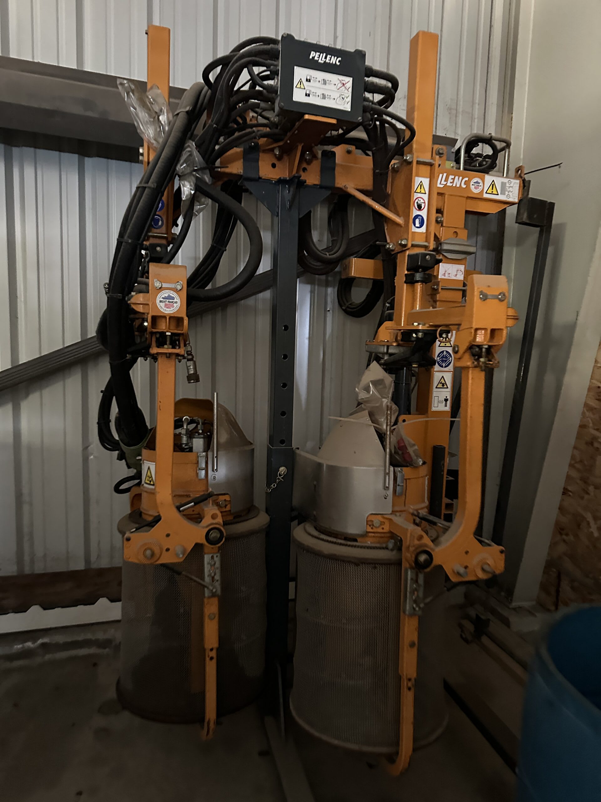 Used 2011 Pellenc LP20 Leaf Remover