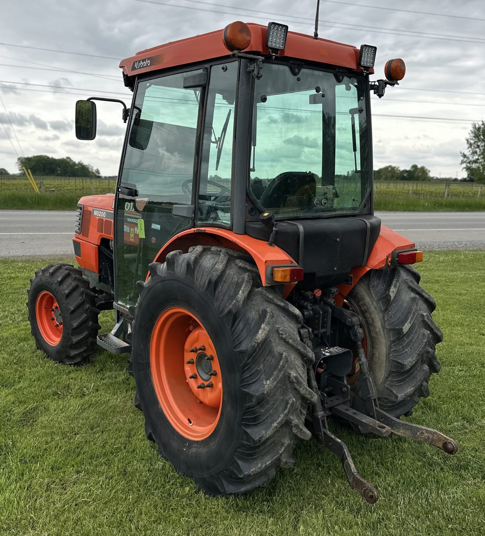 Used Kubota M8200 Narrow Vineyard Tractor
