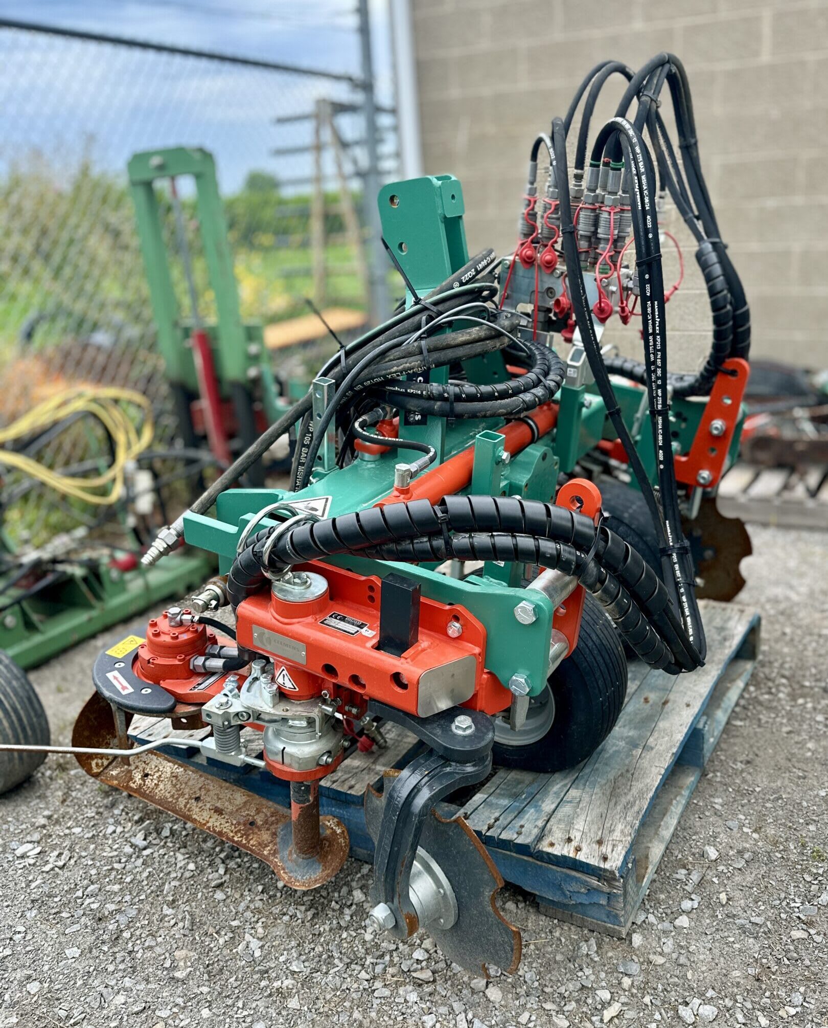 DEMO Clemens Double Side Radius SL+ Weeder