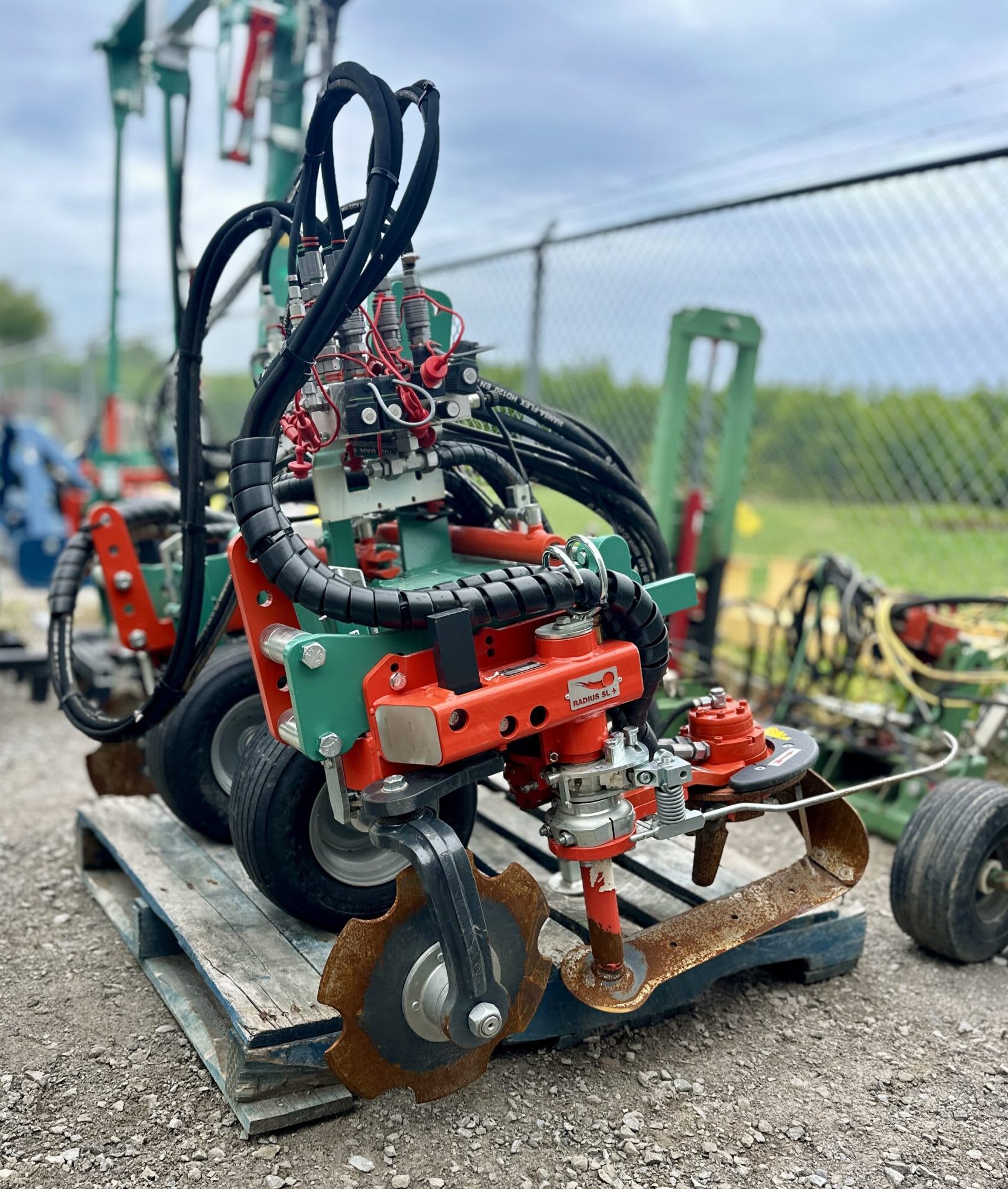 DEMO Clemens Double Side Radius SL+ Weeder
