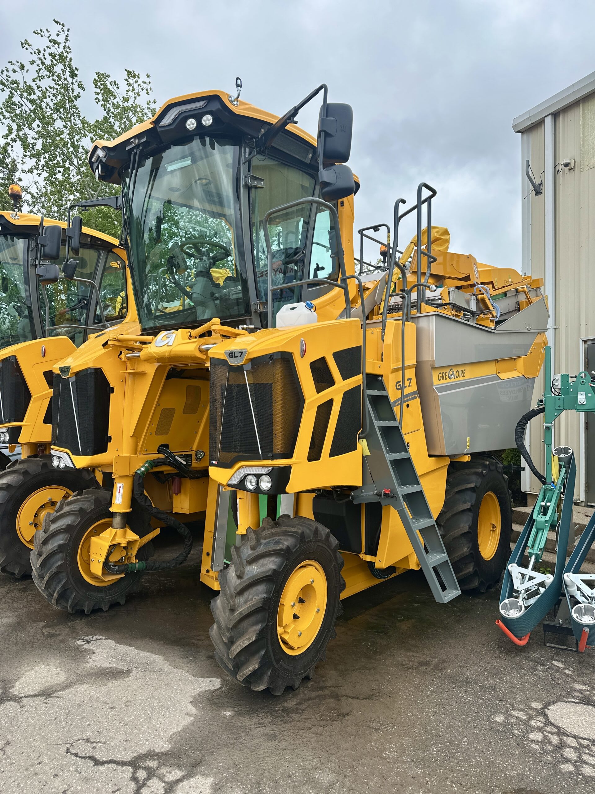 NEW 2025 Gregoire GL7.4 Grape Harvester