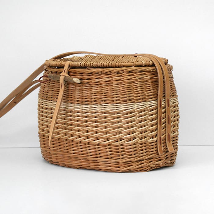Lidded Purse Buff and White (by Lene)