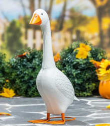 Giddy the Porch Goose